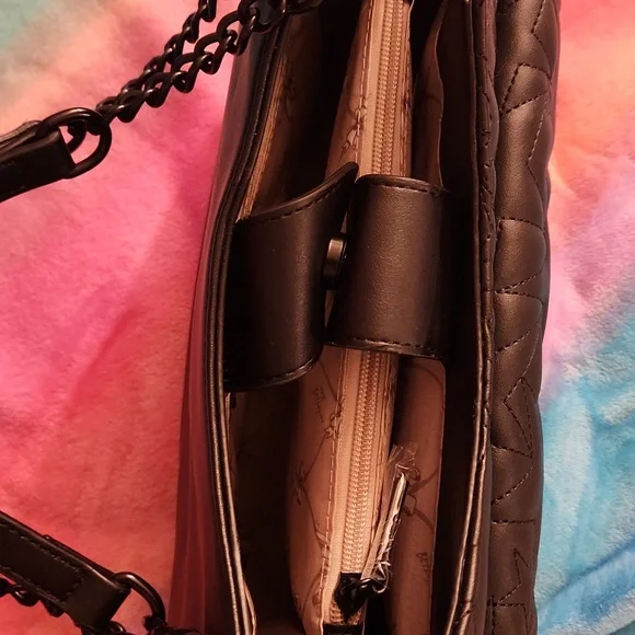 Betsey Johnson Star Quilted Shoulder Bag - Picture 10 of 15